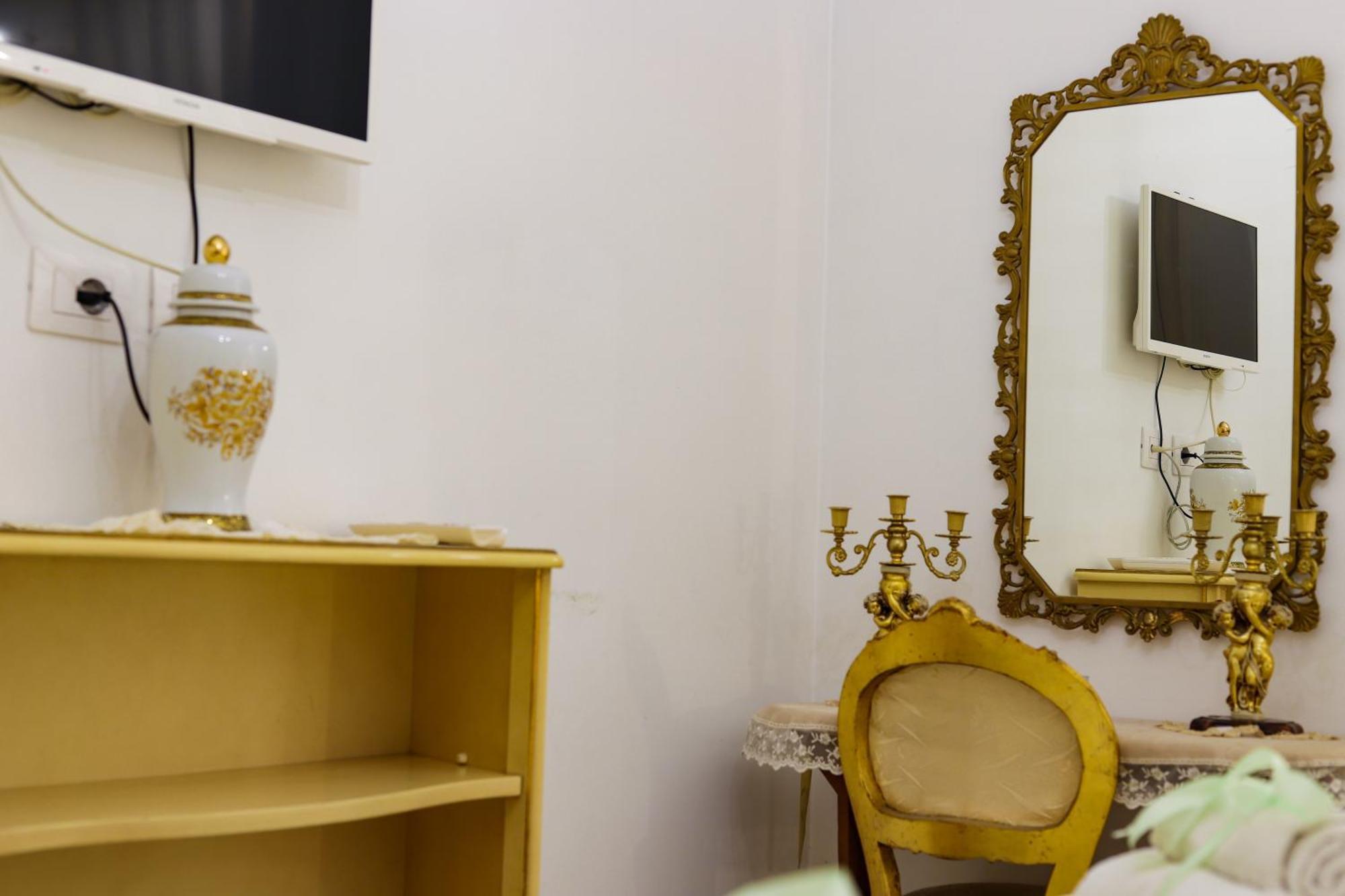 Giallo Napoletano Home Nápoles Exterior foto